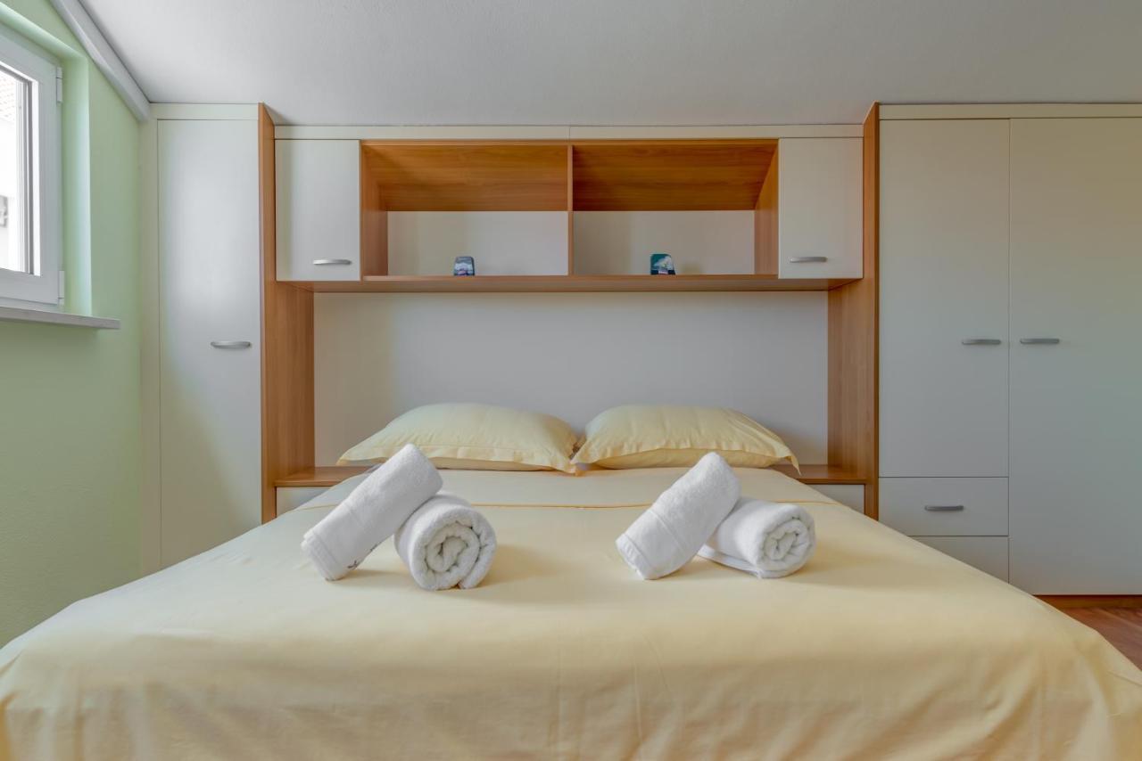 Villa Lille Trogir Eksteriør bilde