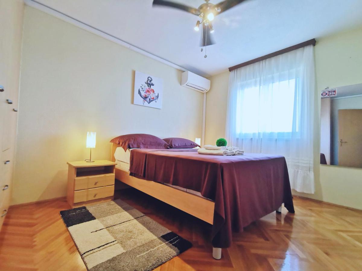 Villa Lille Trogir Eksteriør bilde